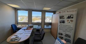 Bureau au sein d'une agence intérim